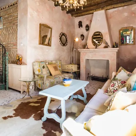 Camelstop Villa